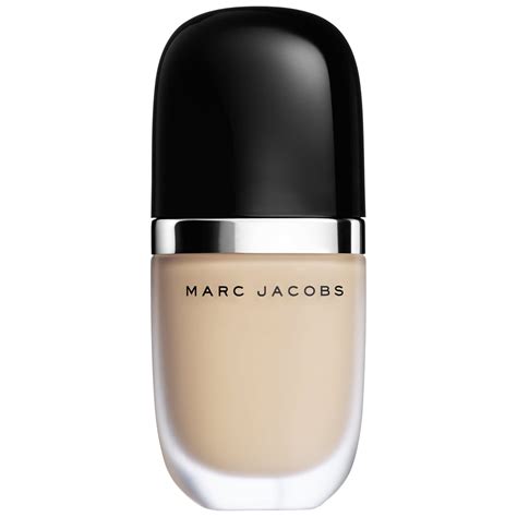 marc jacobs makeup foundation.